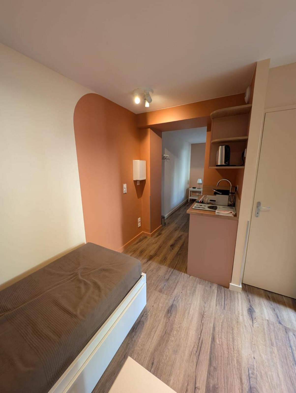 Home 4 You Grenoble Exterior photo